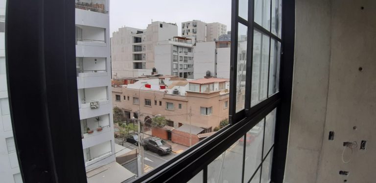 Ventana a calle